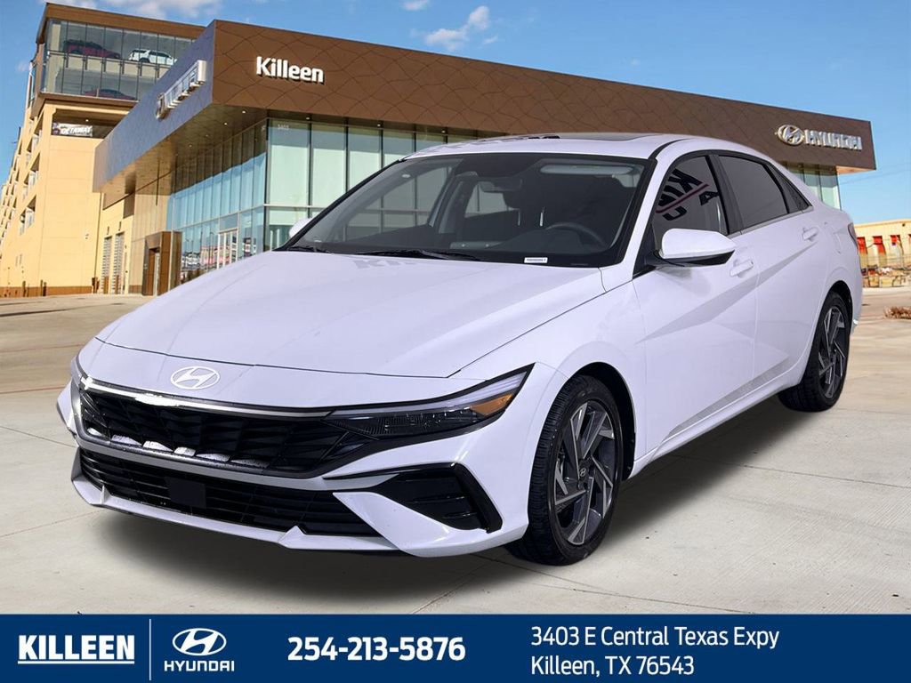 Used 2025 Hyundai Elantra SEL image 4