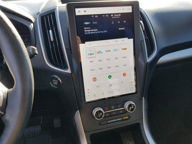 Certified 2024 Ford Edge SEL w/ Convenience Package image 19