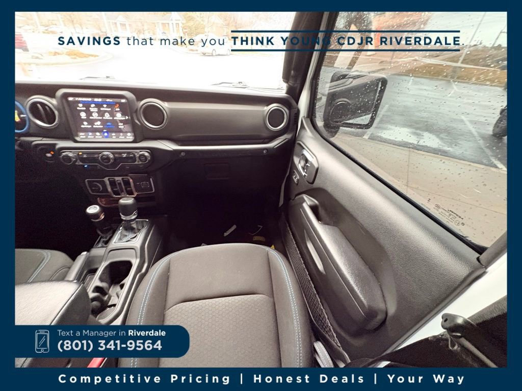 Used 2023 Jeep Wrangler Unlimited Rubicon 4xe image 17