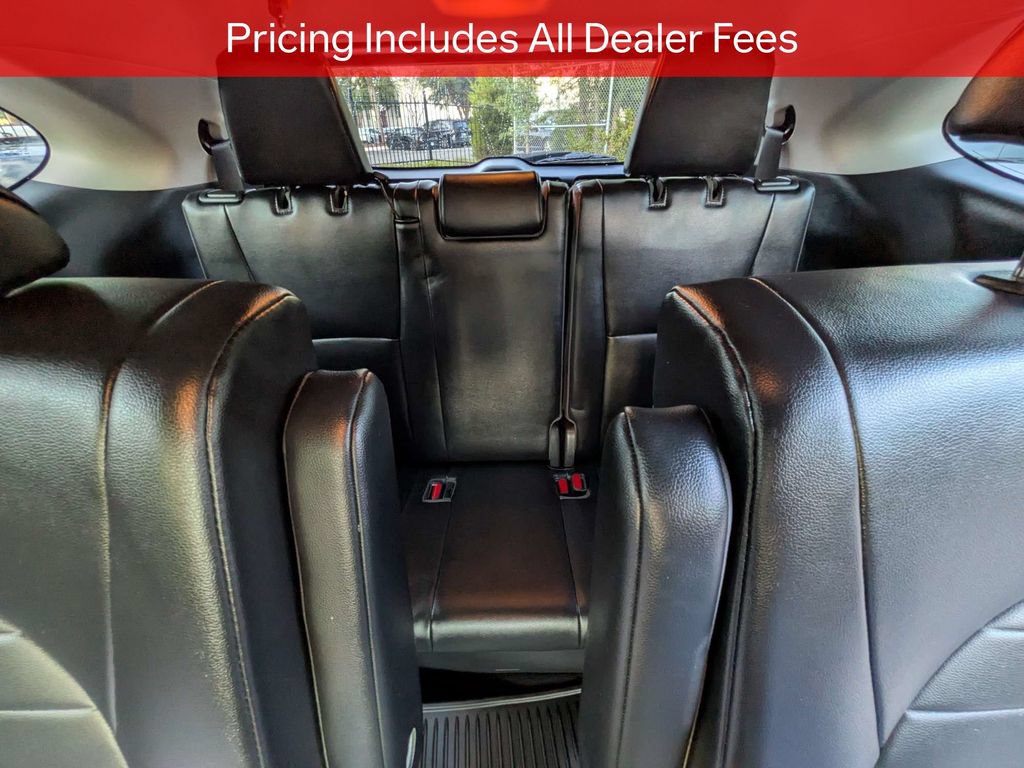 Used 2022 Toyota Highlander XLE FWD image 16