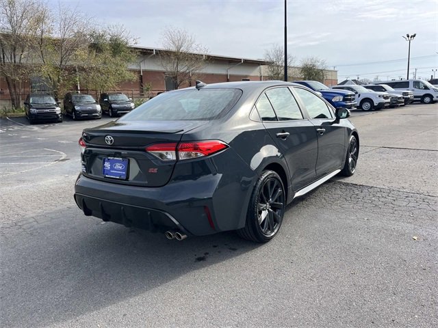 Used 2024 Toyota Corolla SE image 3