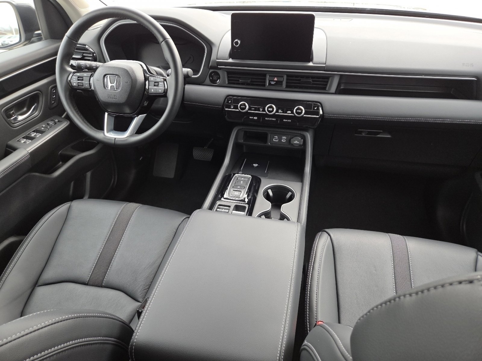 Used 2025 Honda Pilot EX-L image 25