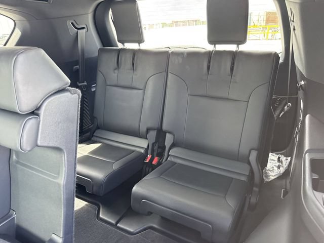 Used 2024 Lexus LX 600 4WD w/ Luxury Package image 24