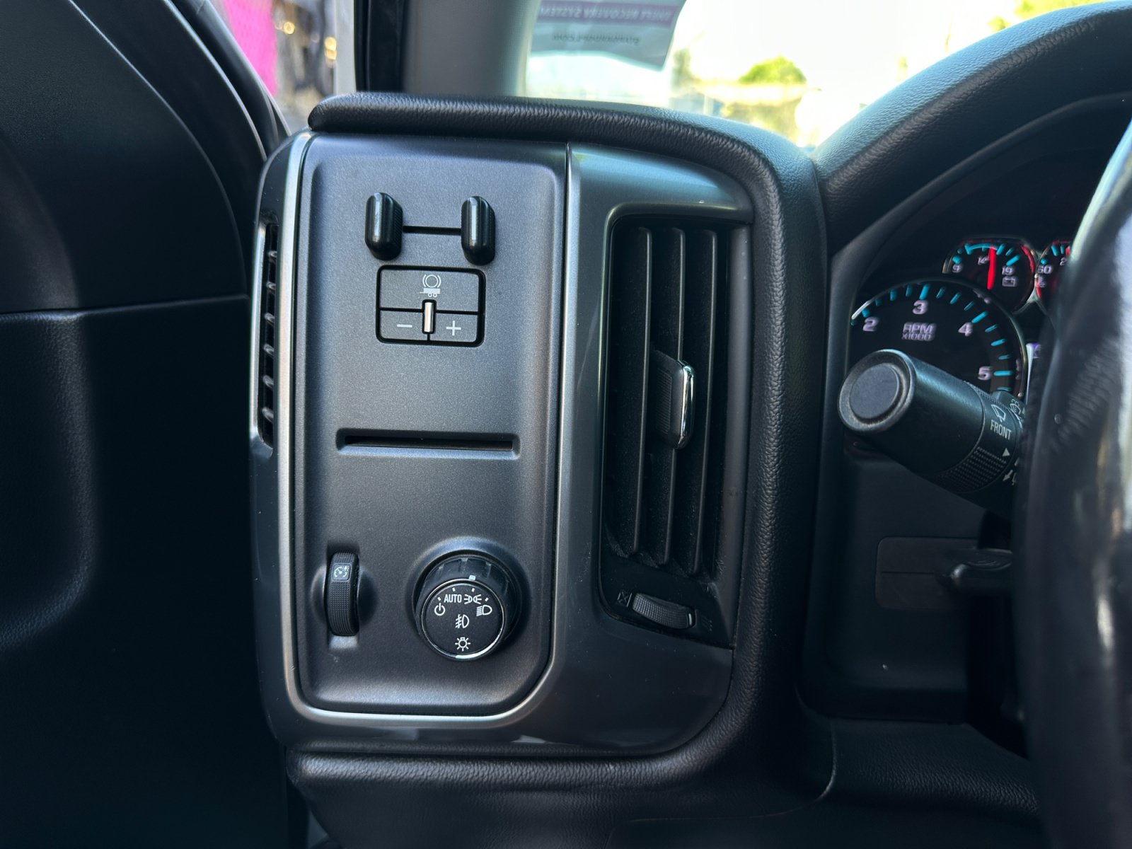 Used 2017 Chevrolet Silverado 1500 LT w/ All Star Edition RWD image 16