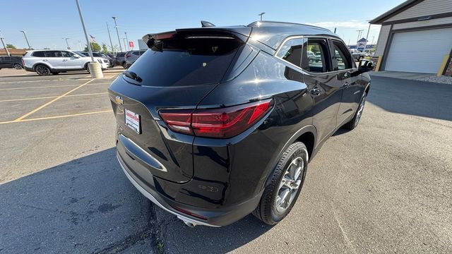 Used 2023 Chevrolet Blazer LT w/ Convenience Package AWD/4WD image 3