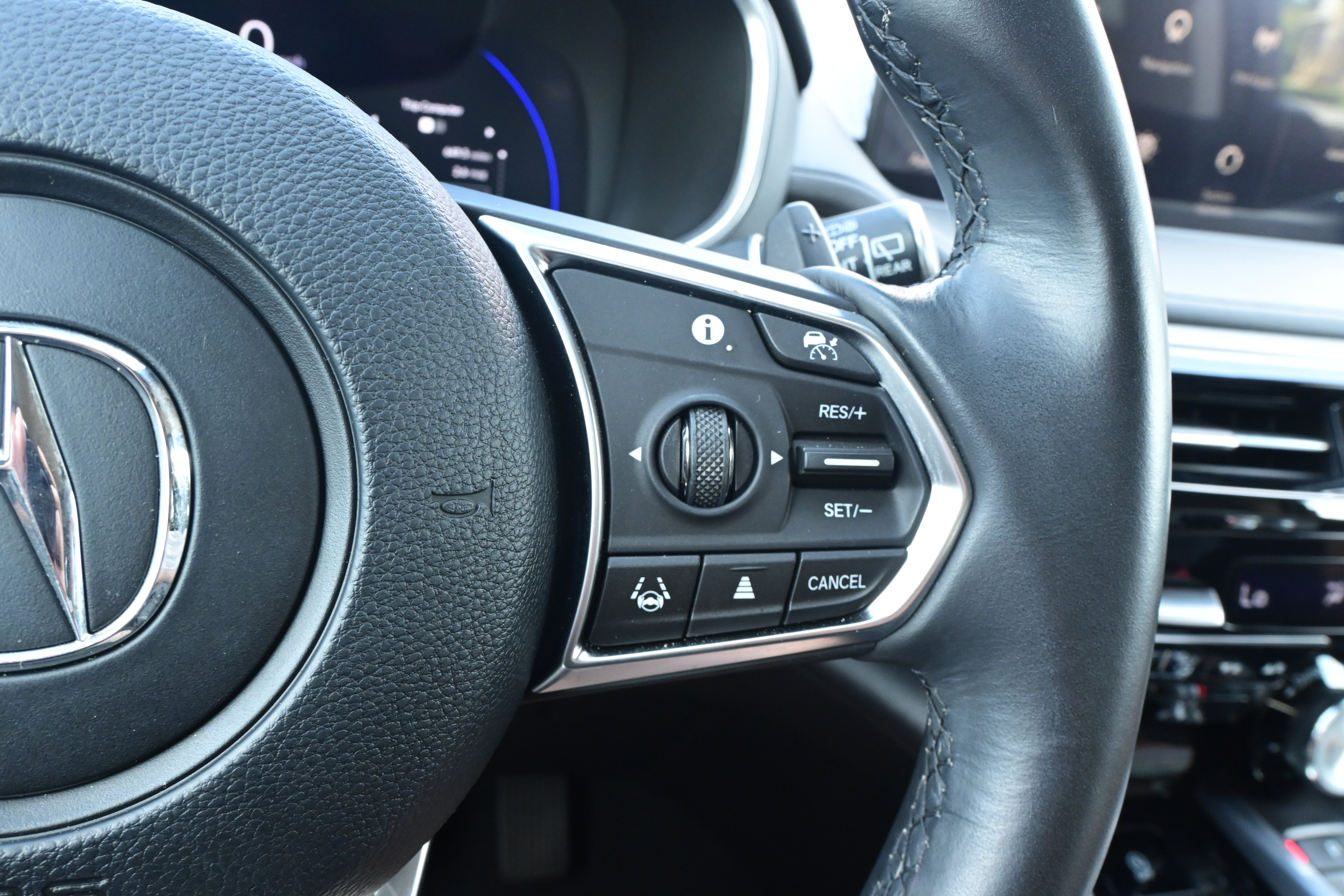 Used 2023 Acura MDX FWD w/ Technology Package image 19