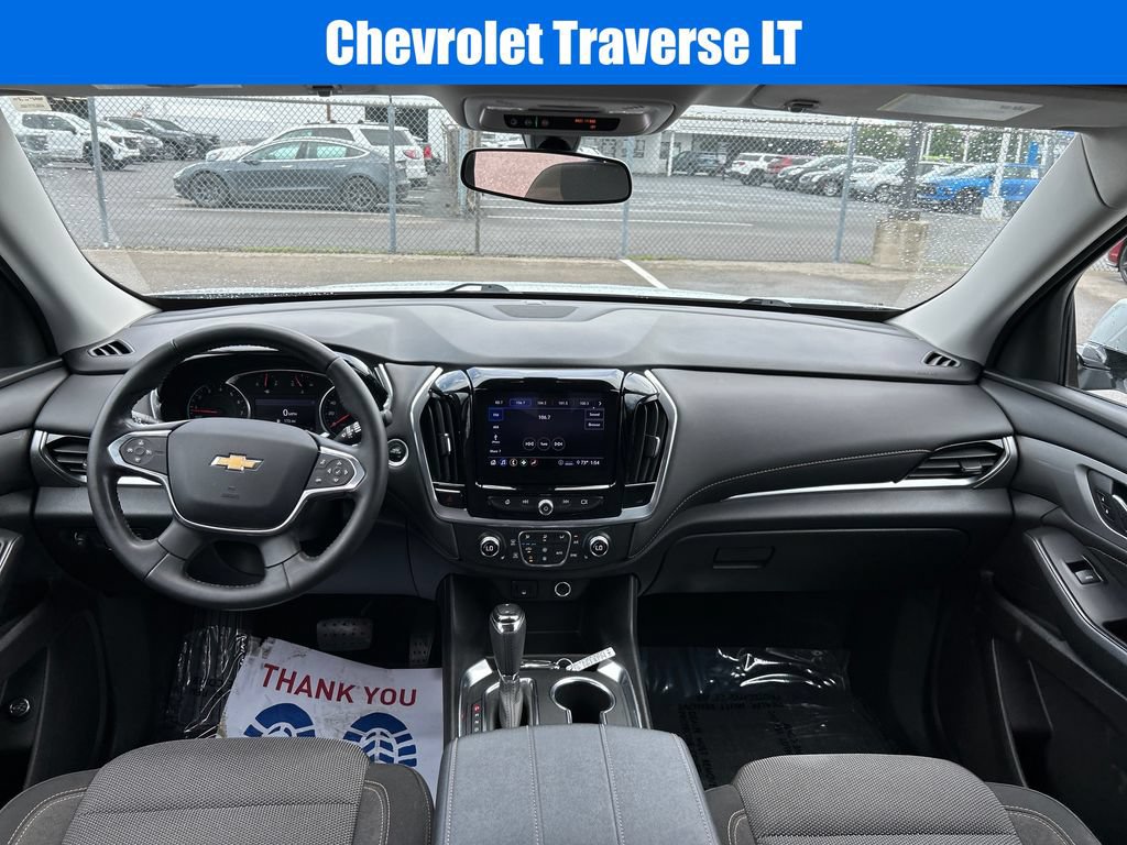 Used 2020 Chevrolet Traverse LT FWD image 15