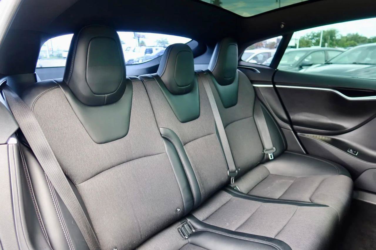 Used 2018 Tesla Model S 75D AWD/4WD image 19