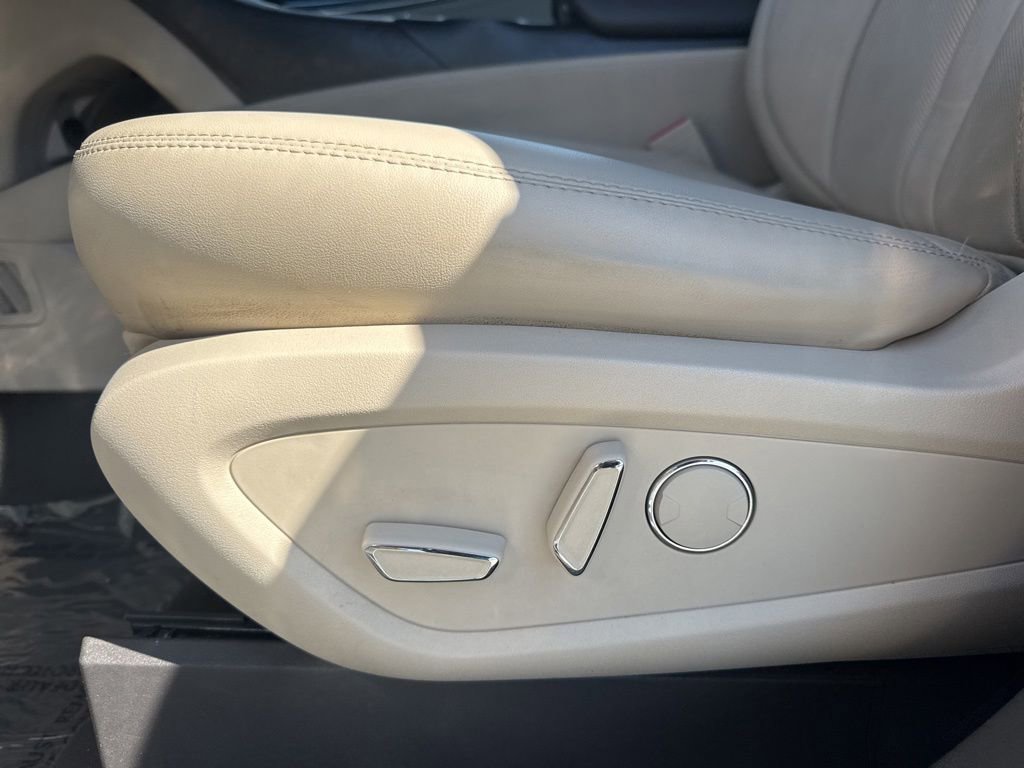 Used 2019 Lincoln Nautilus Select FWD image 9