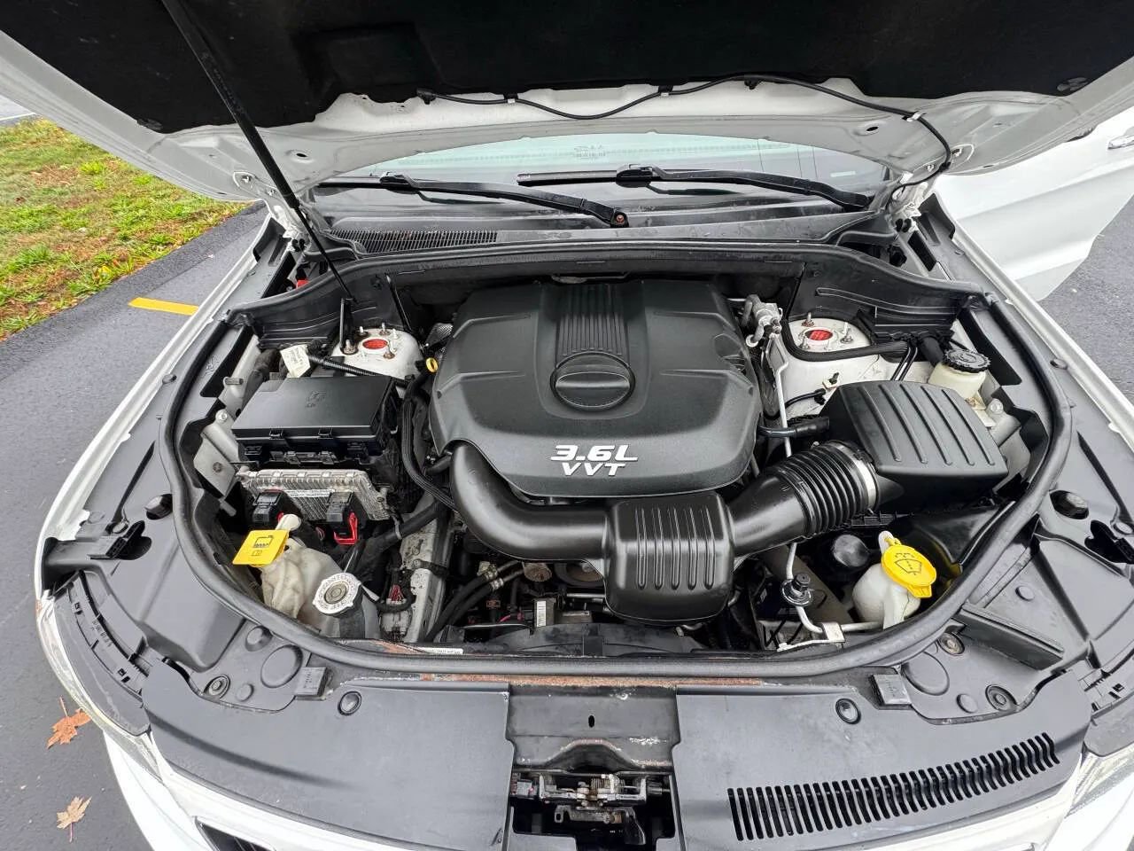 Used 2014 Jeep Grand Cherokee Limited w/ Luxury Group II image 20