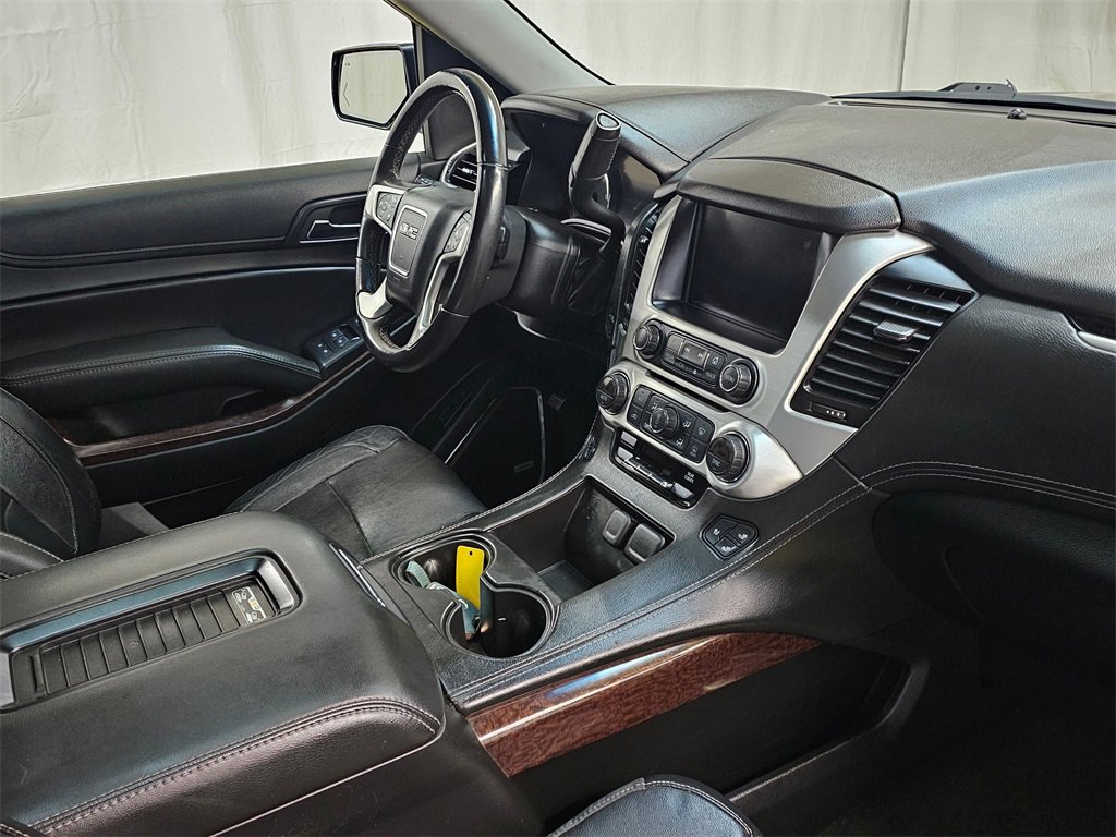 Used 2017 GMC Yukon SLT w/ Open Road Package image 11