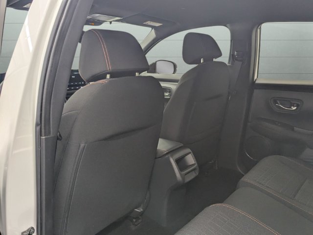 Certified 2025 Honda HR-V Sport image 31