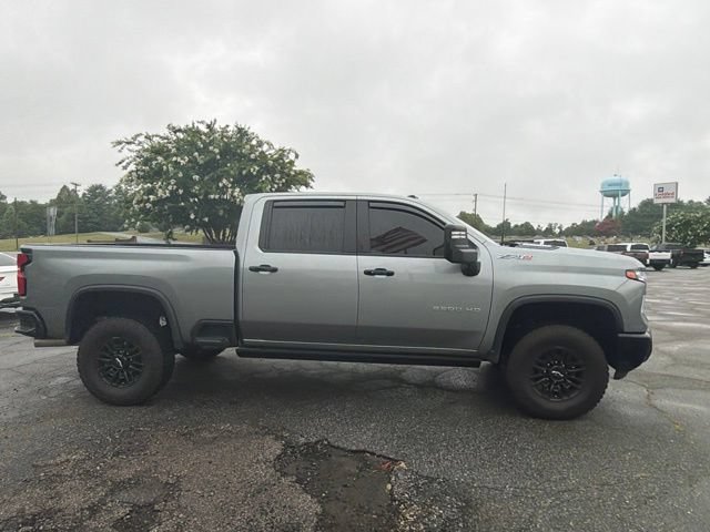 Used 2026 Chevrolet Silverado 2500 ZR2 AWD/4WD image 4