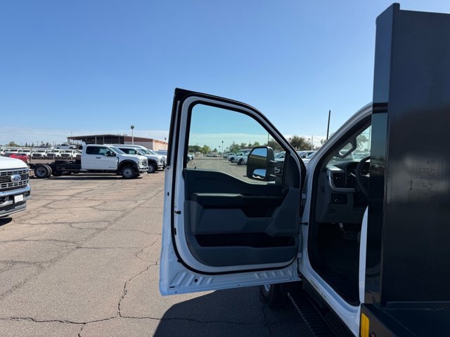 New 2026 Ford F550 4x4 Regular Cab Super Duty image 14