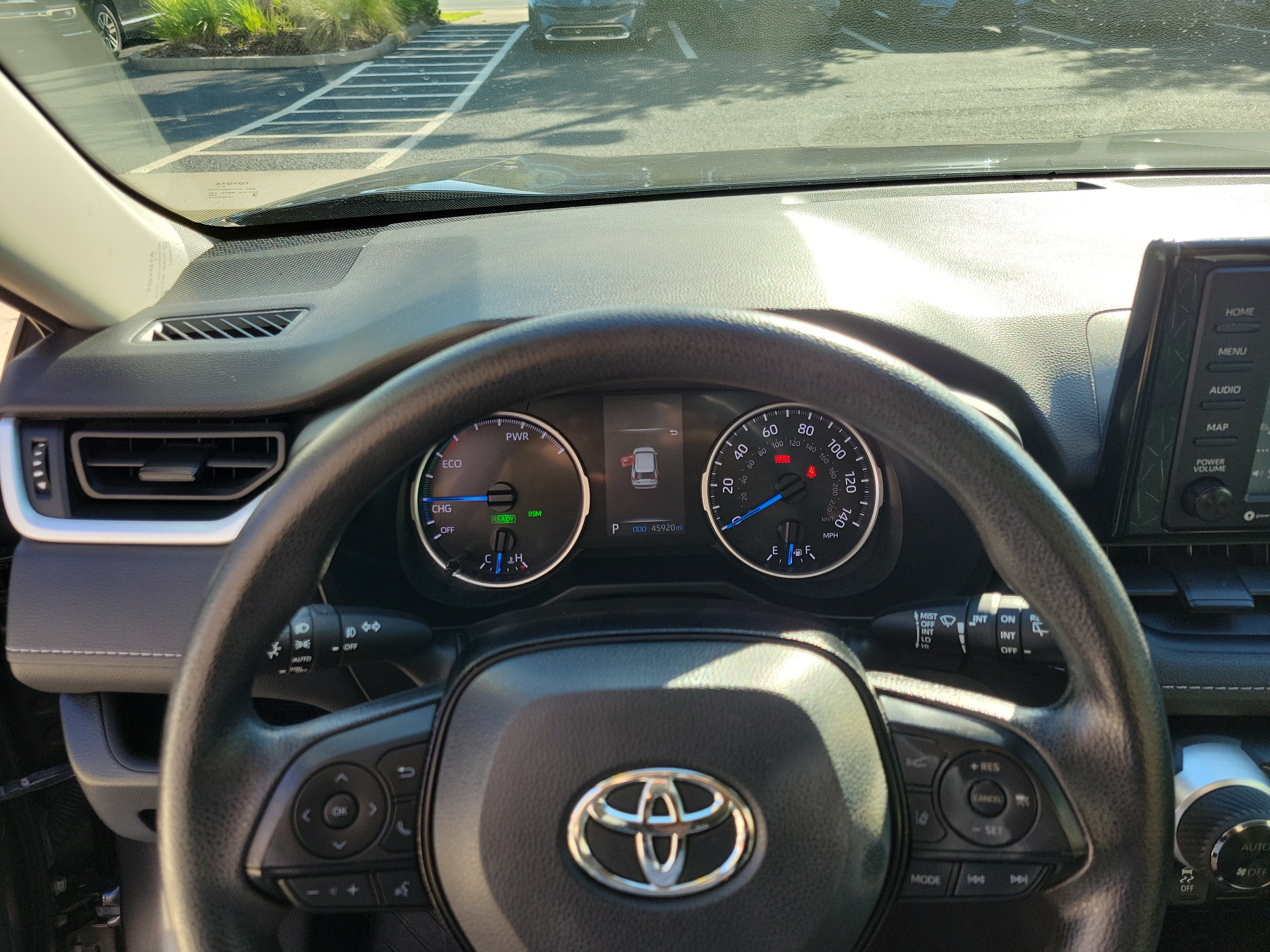 Used 2021 Toyota RAV4 XLE AWD/4WD image 19