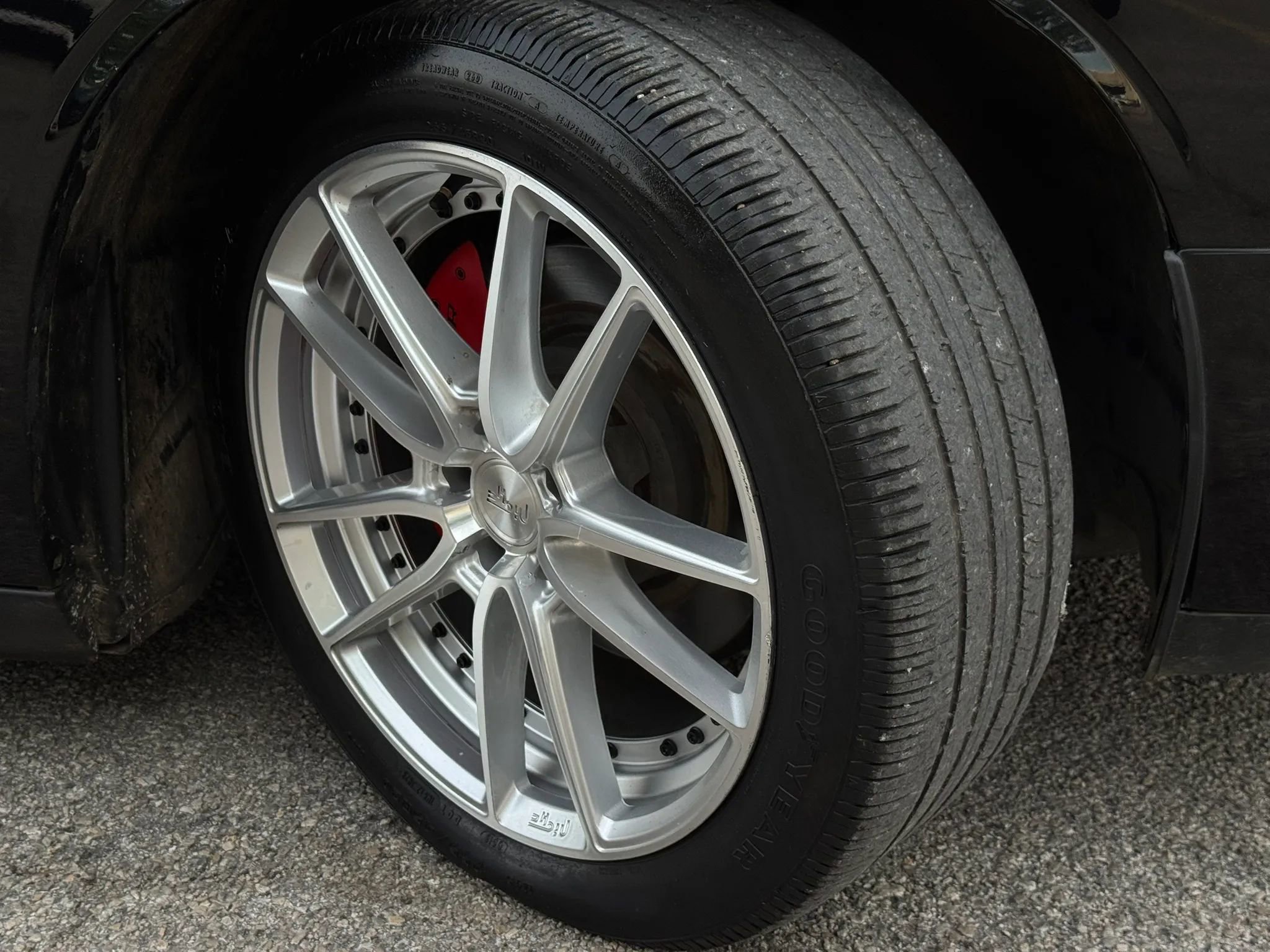 Used 2012 Dodge Challenger R/T RWD image 35