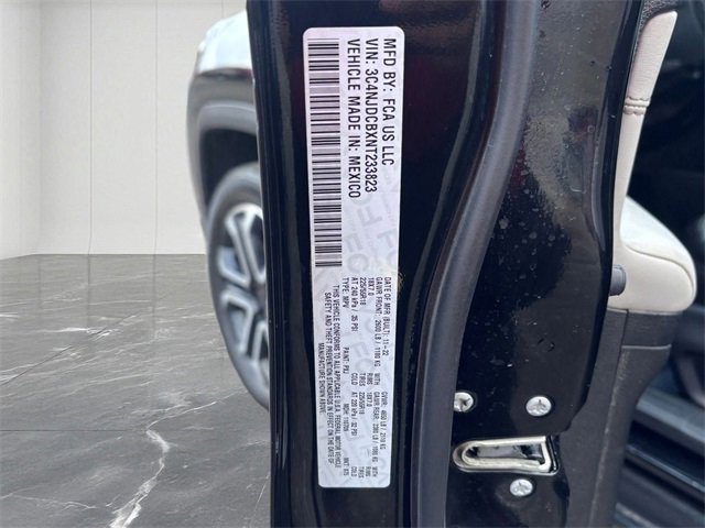 Certified 2022 Jeep Compass Limited image 52