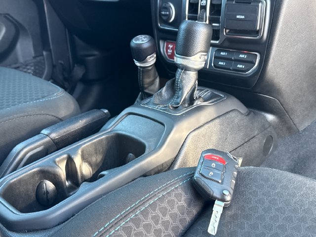 Used 2024 Jeep Wrangler Unlimited Rubicon 4xe AWD/4WD image 26