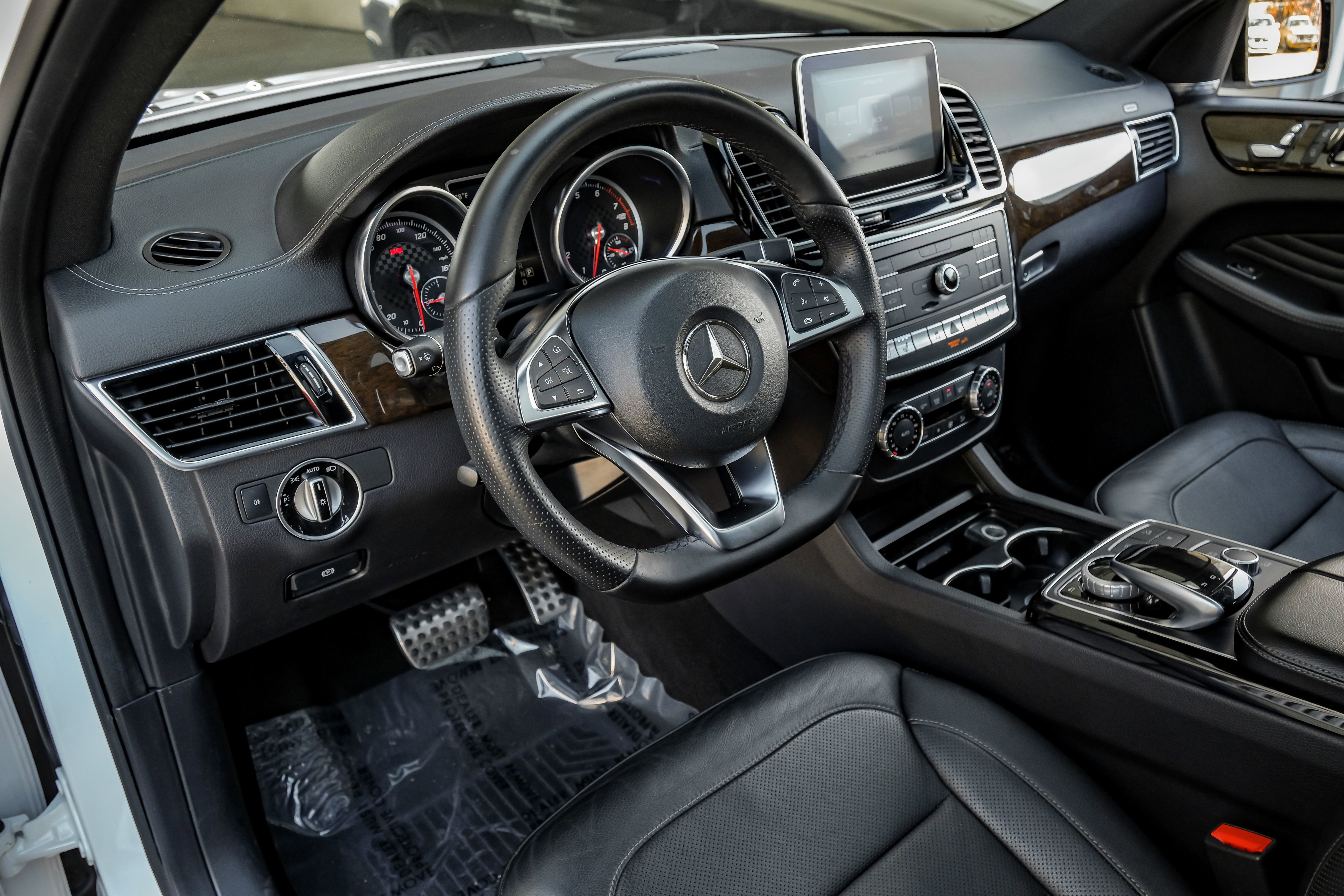 Used 2016 Mercedes-Benz GLE 450 4MATIC Coupe image 2