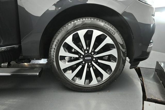 Used 2023 Lincoln Navigator Reserve AWD/4WD image 34