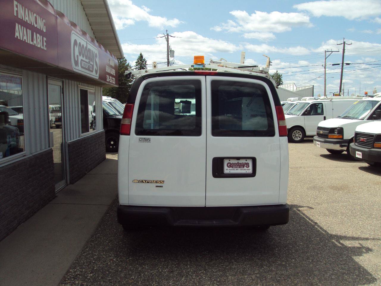 Used 2012 Chevrolet Express 1500 AWD image 5