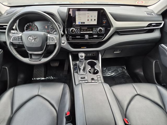 Certified 2024 Toyota Highlander XLE AWD/4WD image 27