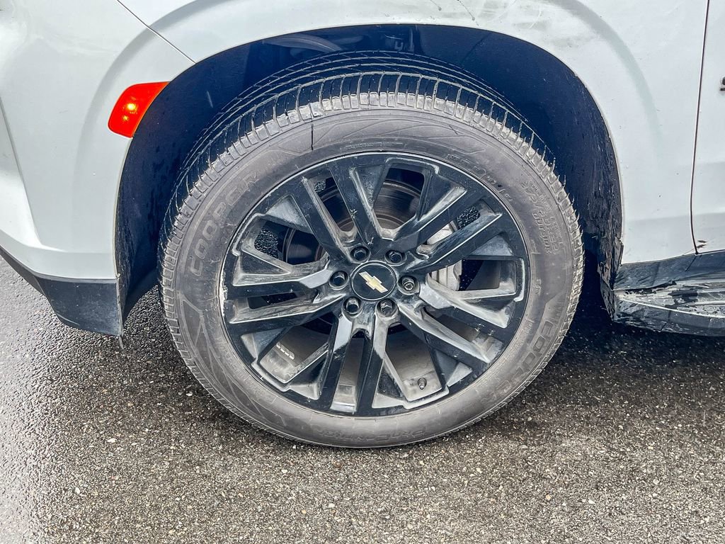 Used 2021 Chevrolet Suburban RST w/ Rear Media and Nav Package image 7