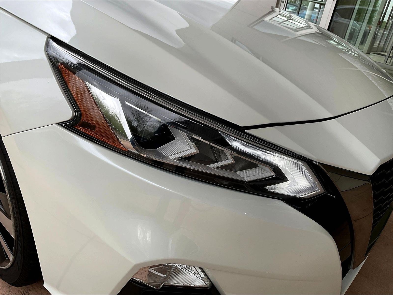 Used 2021 Nissan Altima 2.5 SR w/ SR Premium Package AWD/4WD image 29