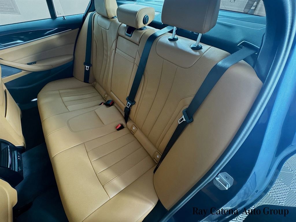 Used 2023 BMW 530i xDrive w/ Premium Package image 26
