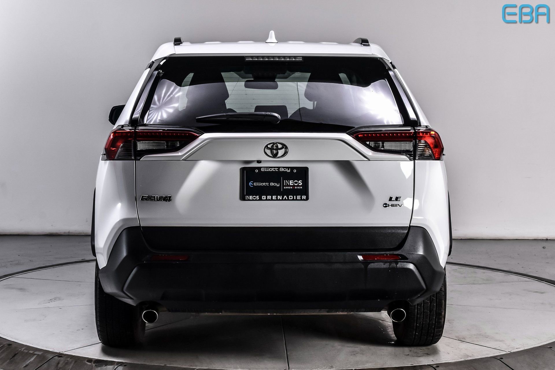 Used 2025 Toyota RAV4 LE AWD/4WD image 5