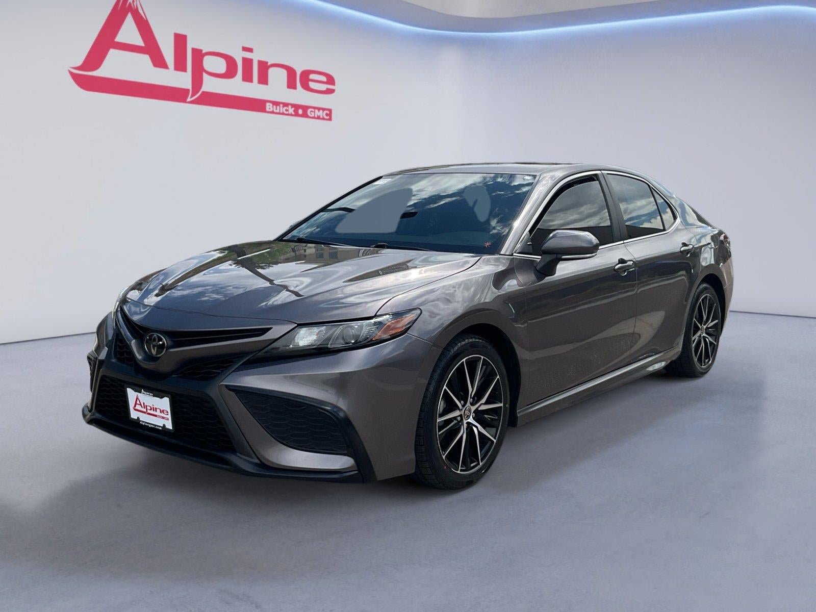 Used 2022 Toyota Camry SE