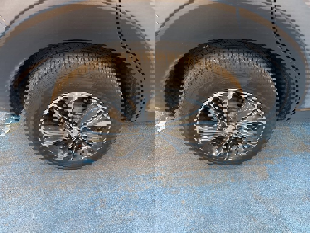 Certified 2023 Buick Encore GX Select image 5