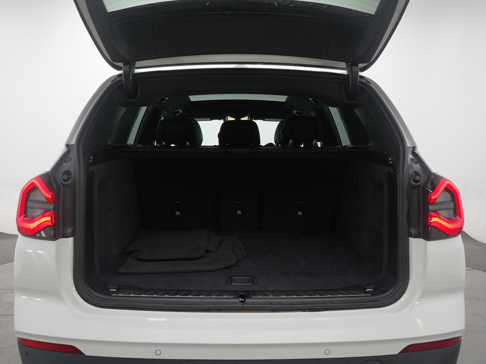 Used 2024 BMW X3 xDrive30i image 18