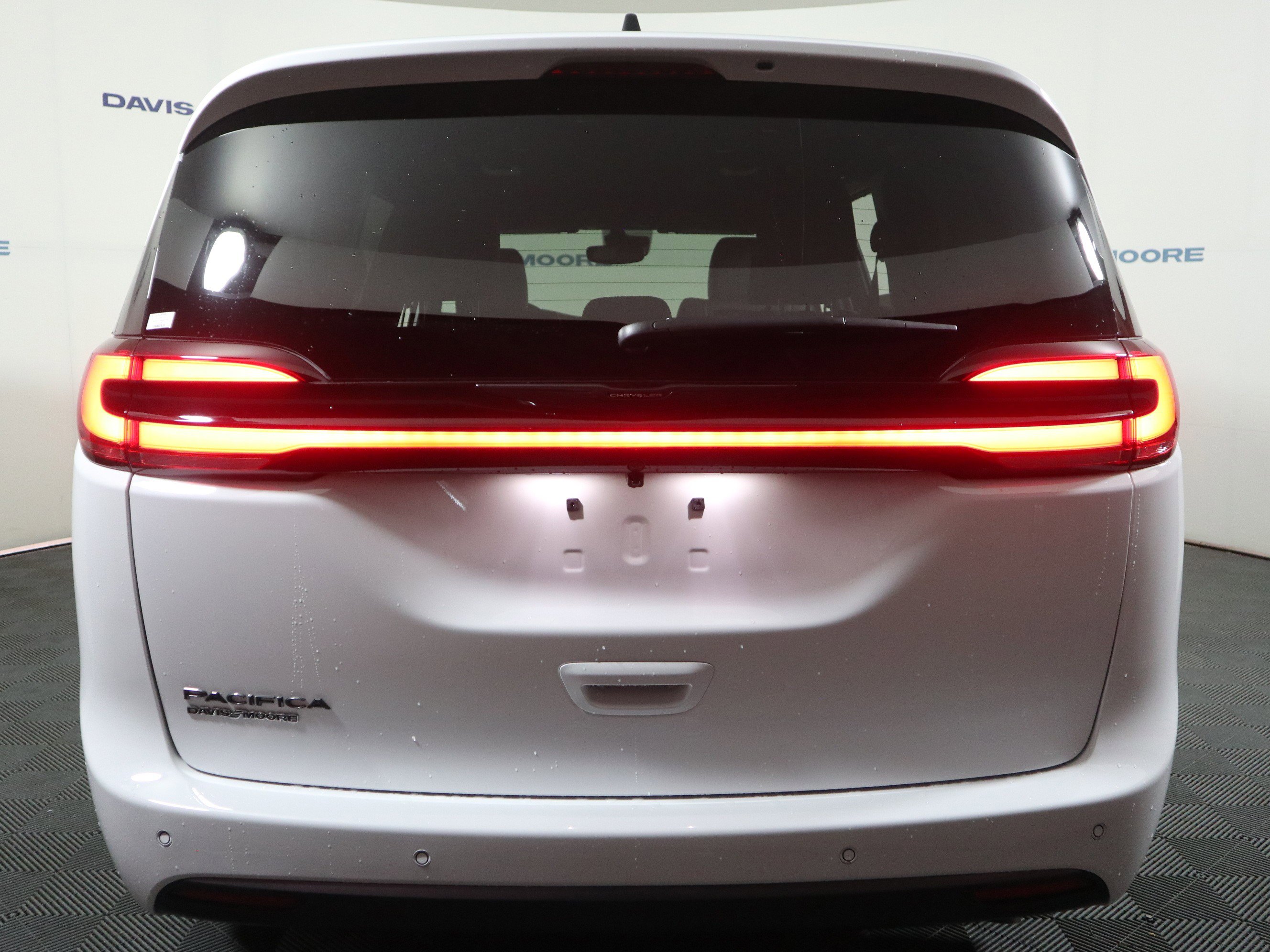 New 2026 Chrysler Pacifica Select image 7