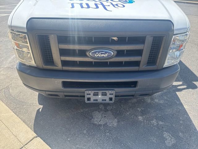 Used 2019 Ford E-350 and Econoline 350 Super Duty w/ Power Windows & Locks Group RWD image 15