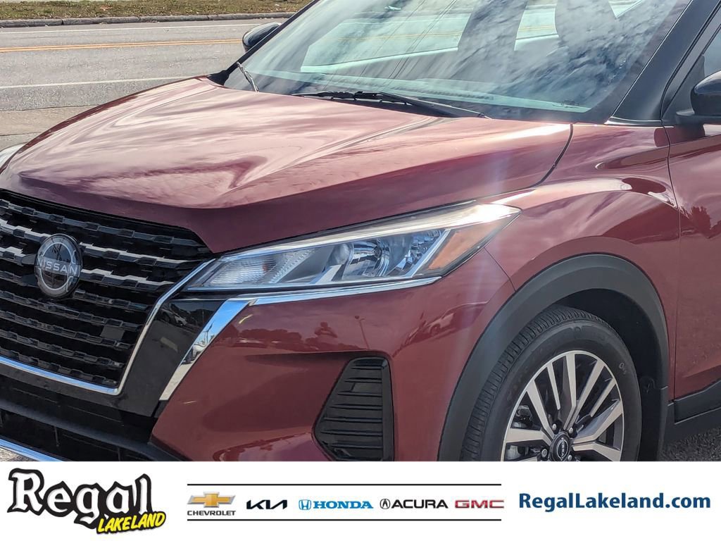 Used 2024 Nissan Kicks SV image 6