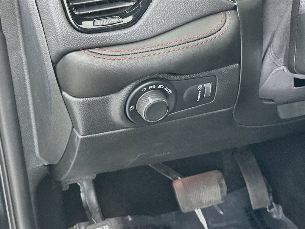 Certified 2025 Dodge Durango R/T AWD/4WD image 18