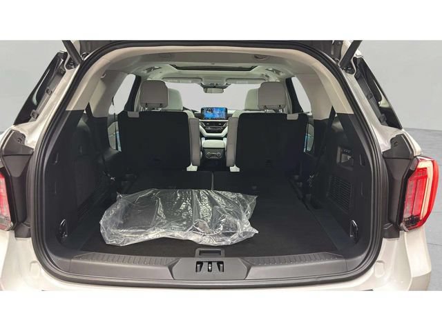 New 2026 Ford Explorer Platinum w/ LUX Leather Package AWD/4WD image 21