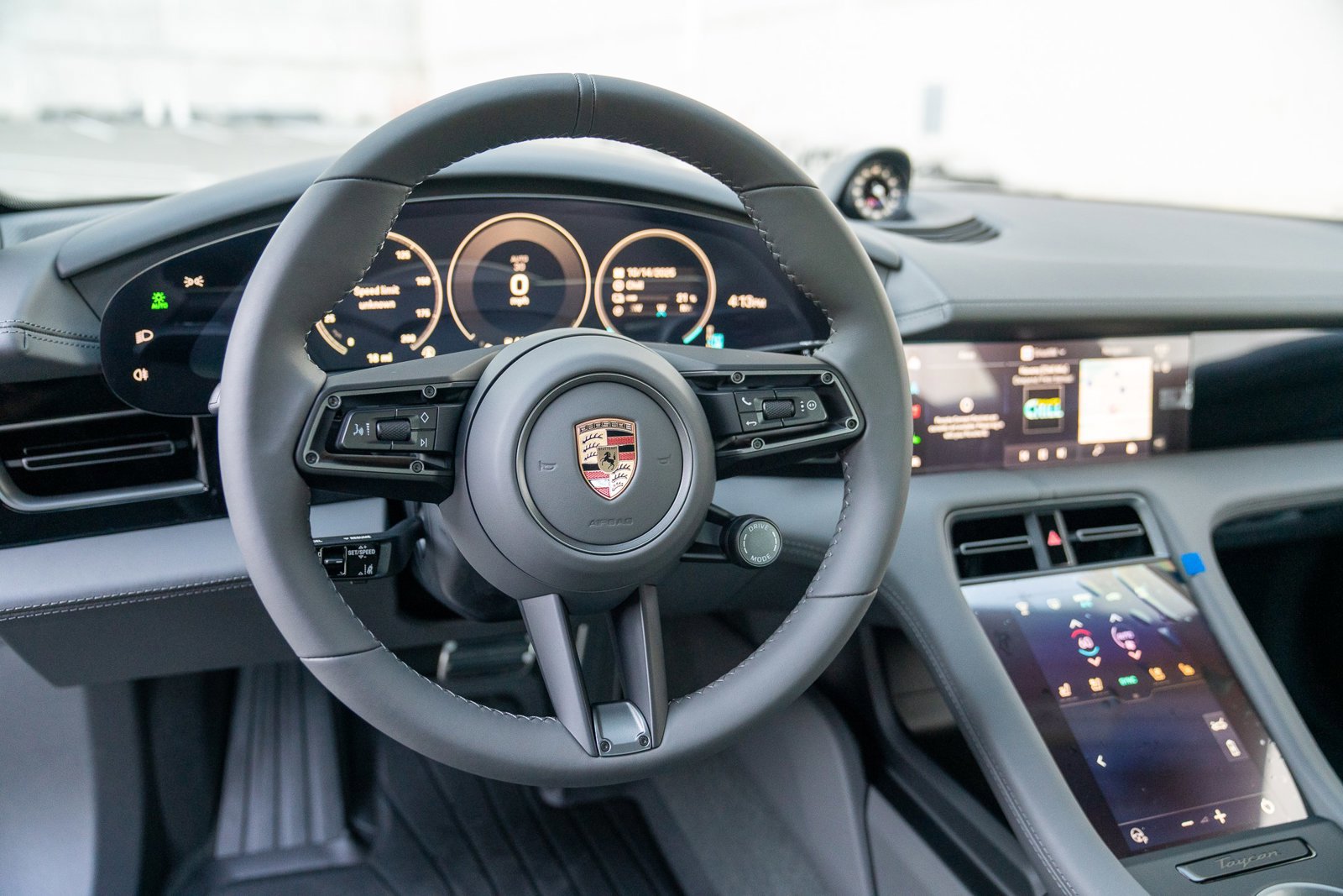 New 2026 Porsche Taycan image 13