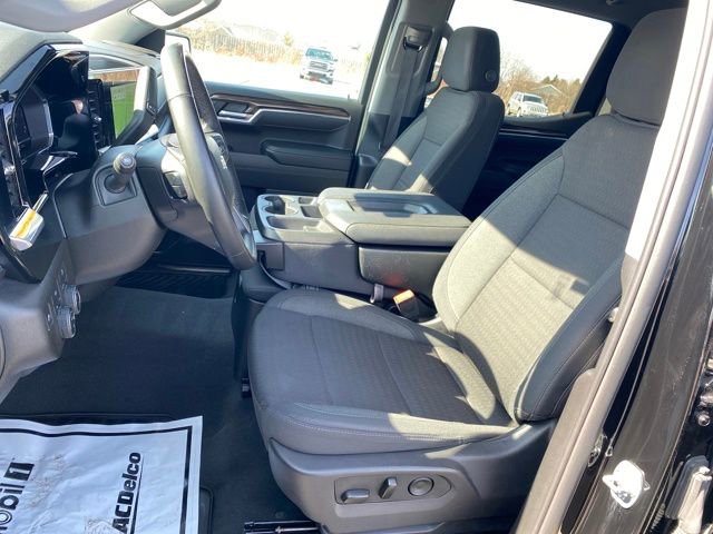 Certified 2025 Chevrolet Silverado 1500 LT AWD/4WD image 15