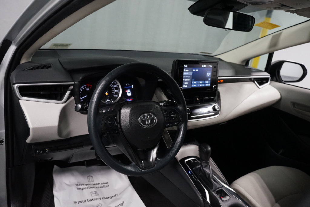 Certified 2022 Toyota Corolla LE FWD image 11