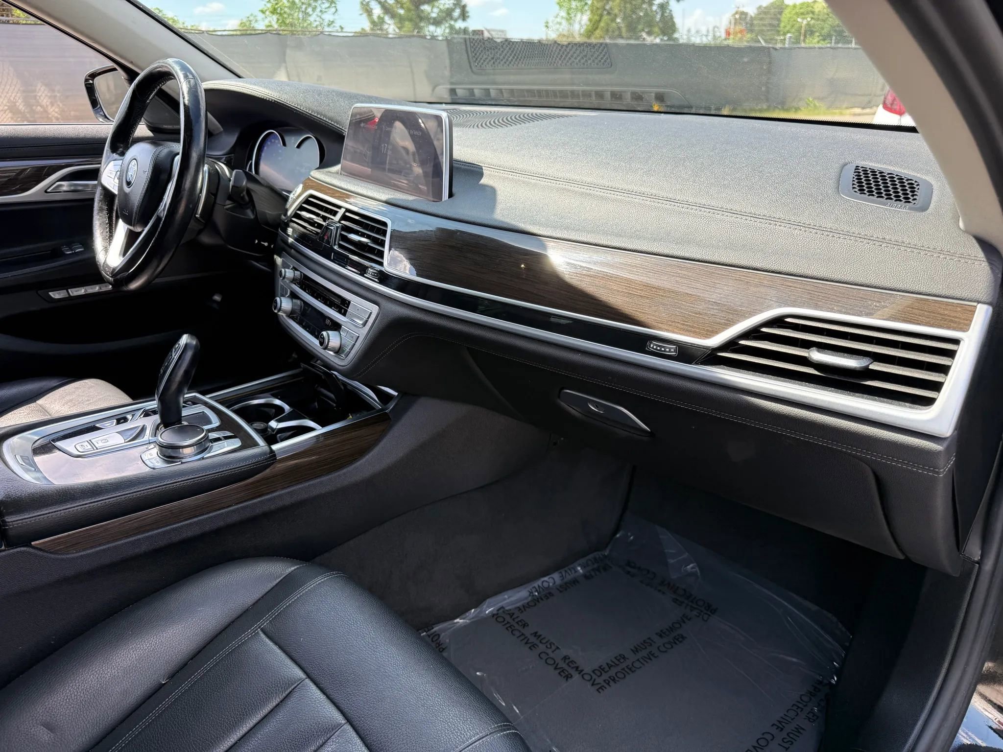 Used 2018 BMW 740i RWD image 19