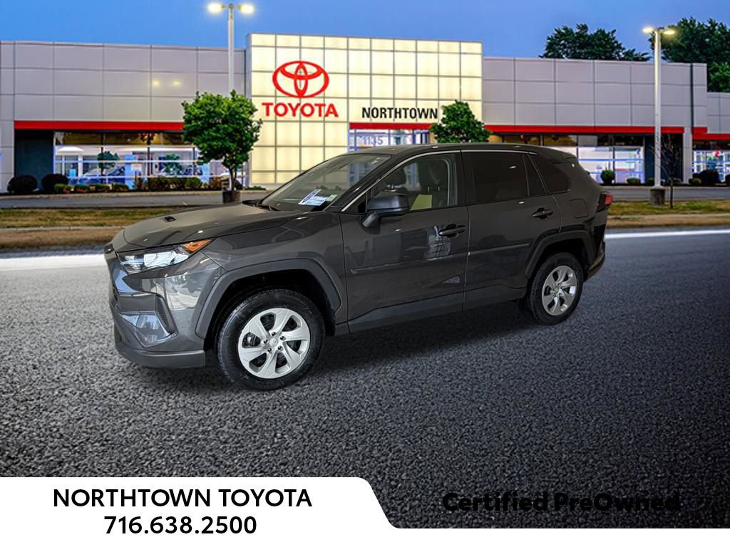 Used 2022 Toyota RAV4 LE AWD/4WD image 1