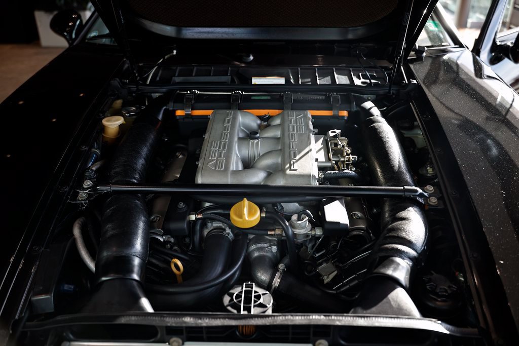 Used 1994 Porsche 928 GTS RWD image 35