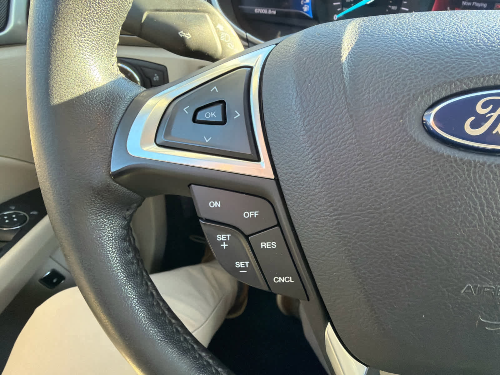 Used 2017 Ford Fusion Energi SE image 30