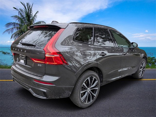 New 2025 Volvo XC60 B5 Plus w/ Climate Package image 3