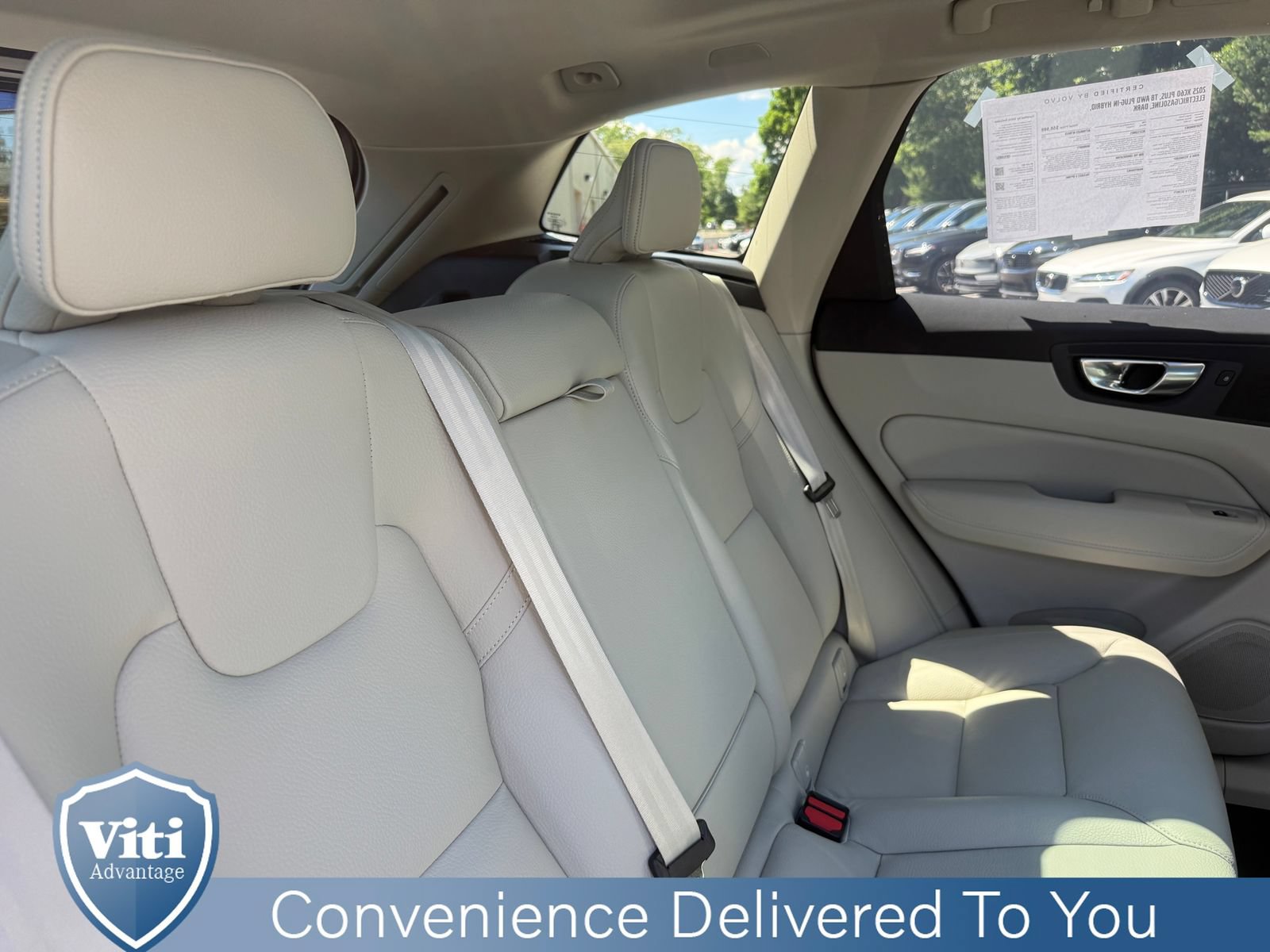 Certified 2025 Volvo XC60 T8 Plus w/ Protection Package Premier AWD/4WD image 25