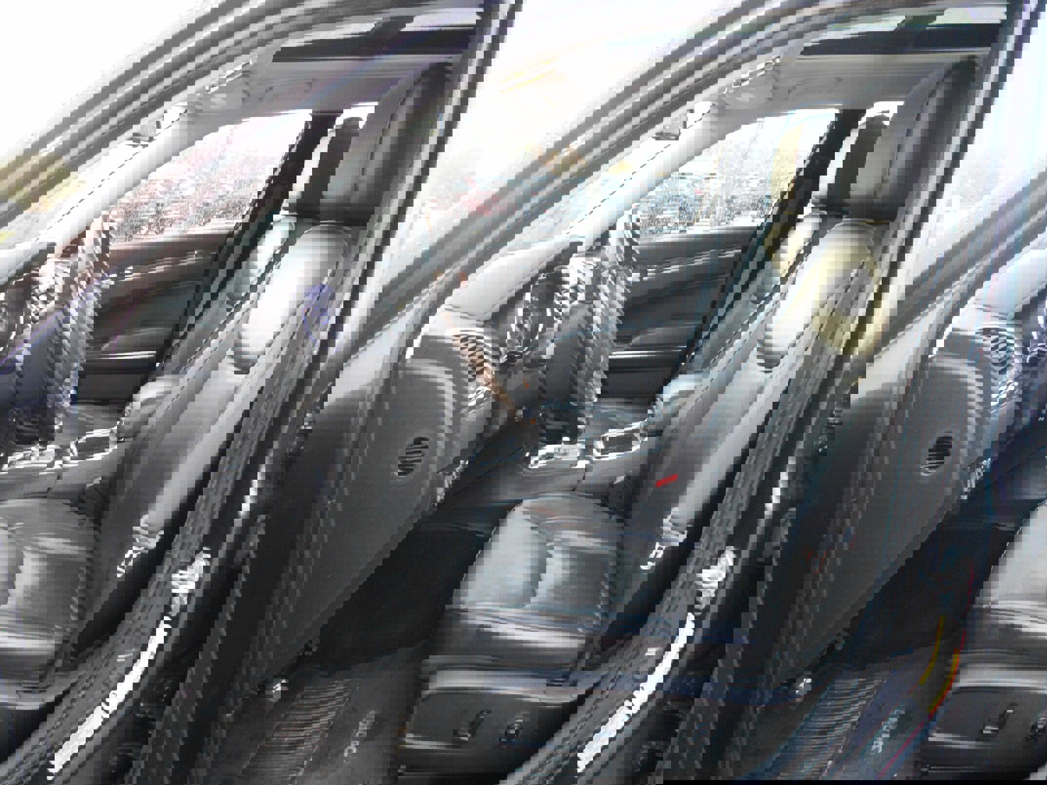 Used 2015 Chrysler 300 C w/ Light Group image 5