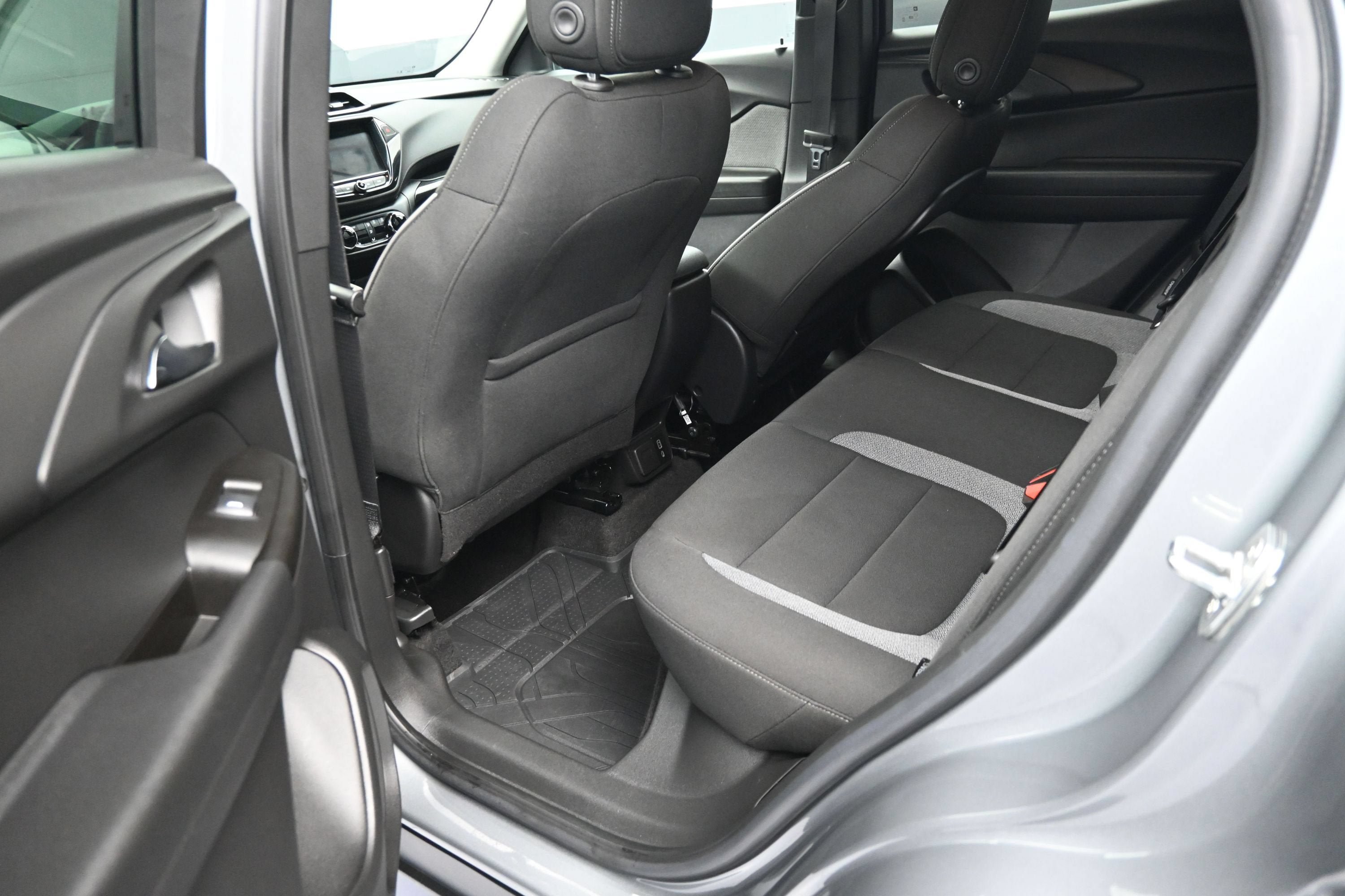 Certified 2023 Chevrolet TrailBlazer LT w/ Convenience Package FWD image 26
