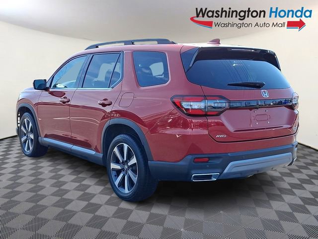 Certified 2023 Honda Pilot Touring image 4